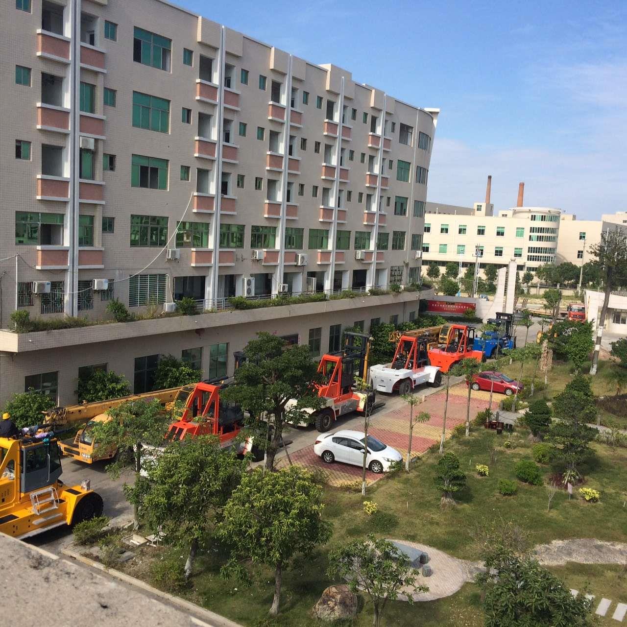 forklifts for container usage