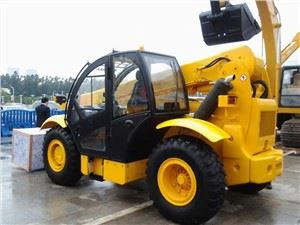 Teleskopisk hanterare 4Wheels Drive