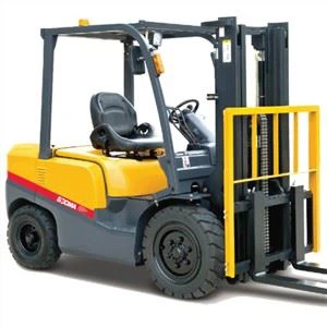 2,5 ton höglyftande gaffeltruck