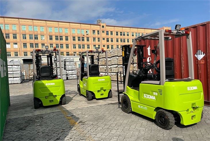 SOCMA Electric 3T Forklift With Clamp